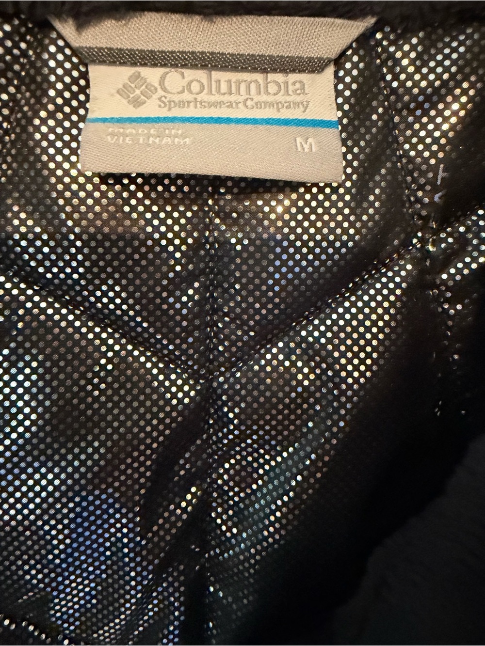 Columbia Black Women's Quilted Packable Vest with Silver Lining - Picture 4 of 4